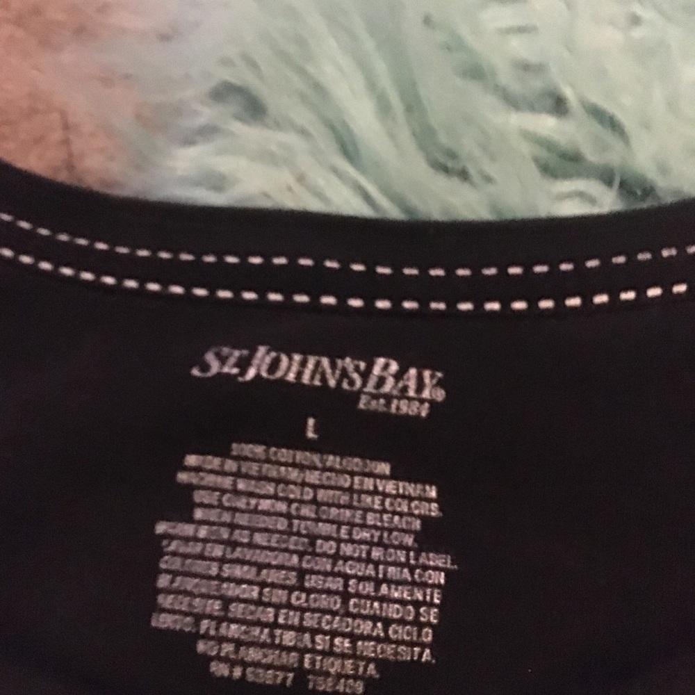 Medium black t shirt